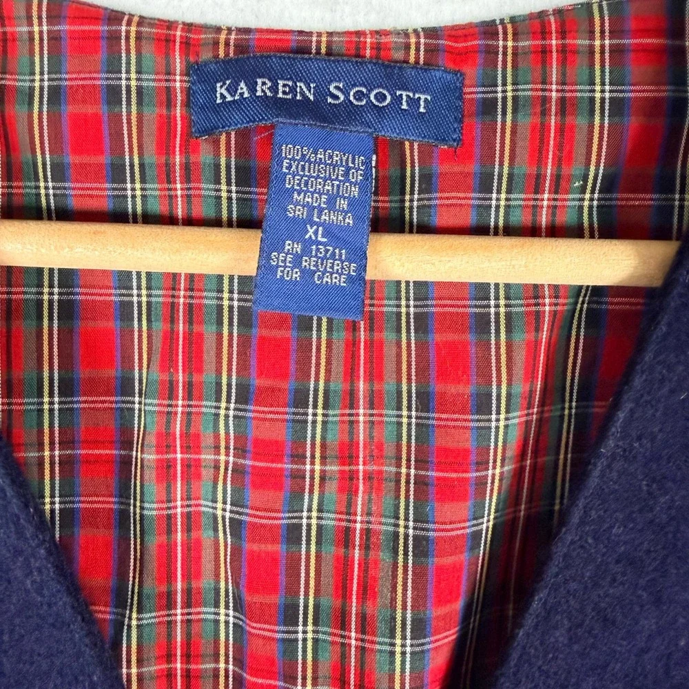 Karen Scott Vintage Christmas Vest Navy Blue Embroidered Topiary Plaid Lined XL - Picture 3 of 5